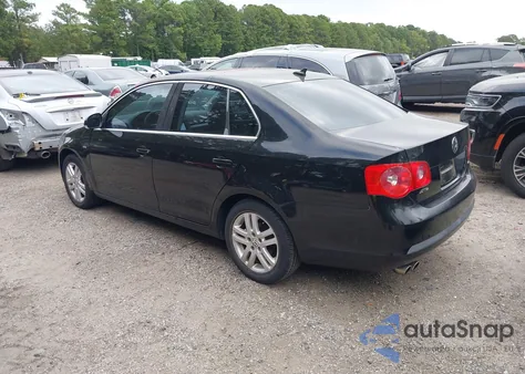 2007 Volkswagen Jetta 2.5 z USA, uszkodzony, nr VIN 3VWSG71K87M139522